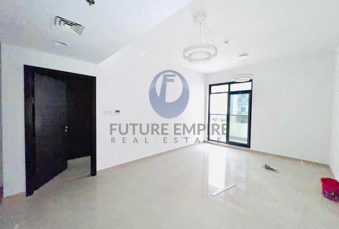 71100528 - Property Image 3