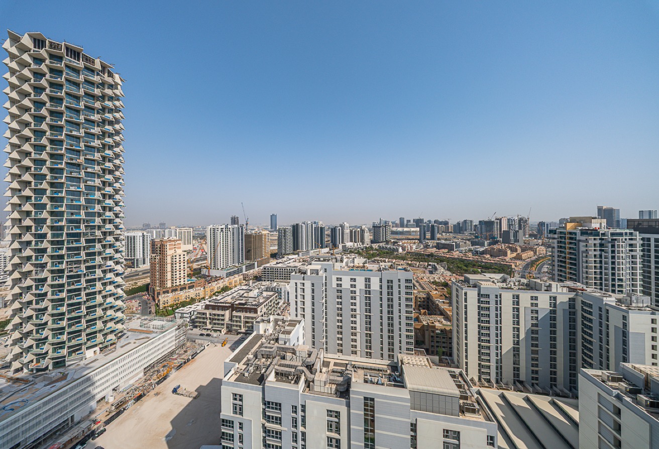 Exclusive 1BR | Private Pool | Open Views — image 14 of 28