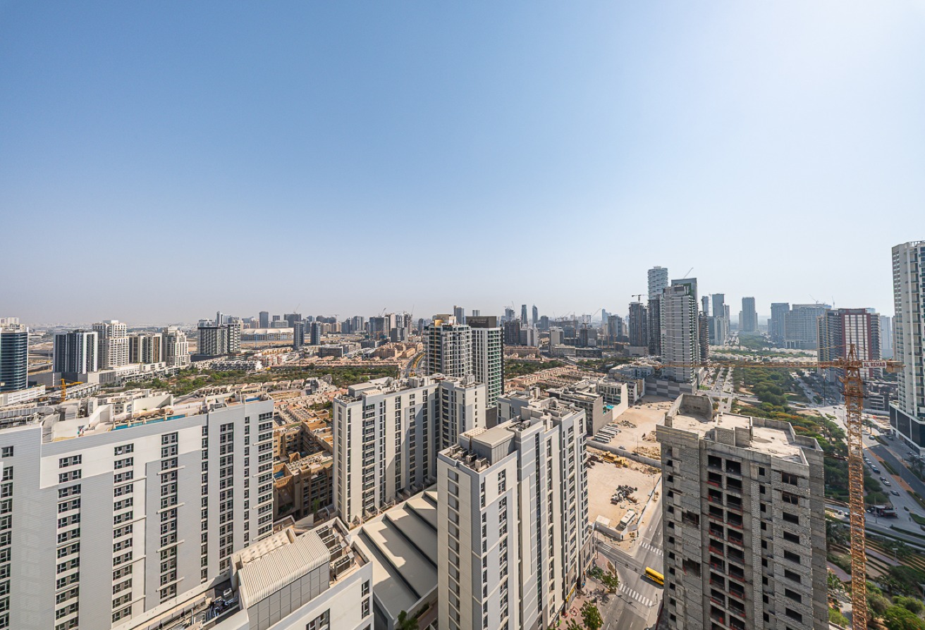 Exclusive 1BR | Private Pool | Open Views — image 13 of 28