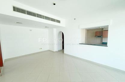 Apartment - 1 - 2 for sale in Hub Canal 1 - Hub Golf View Apartments - Dubai Sports City - Dubai