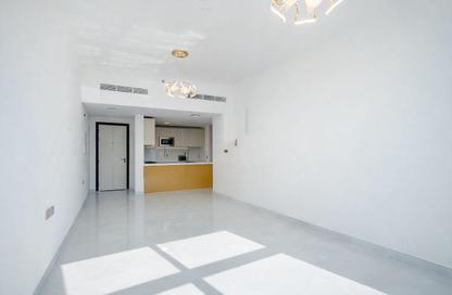 Apartment - 2 Bedrooms - 2 Bathrooms for rent in Skyz by Danube - Arjan - Dubai