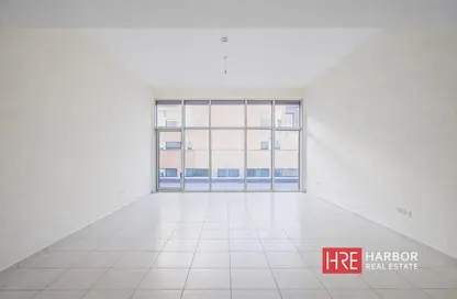 Apartment - 1 Bedroom - 2 Bathrooms for sale in Bay Square Building 9 - Bay Square - Business Bay - Dubai