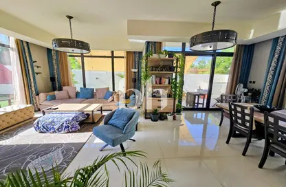 فيلا - 6 غرف نوم - 7 حمامات للبيع في كورسيتيا - داماك هيلز 2 - دبي