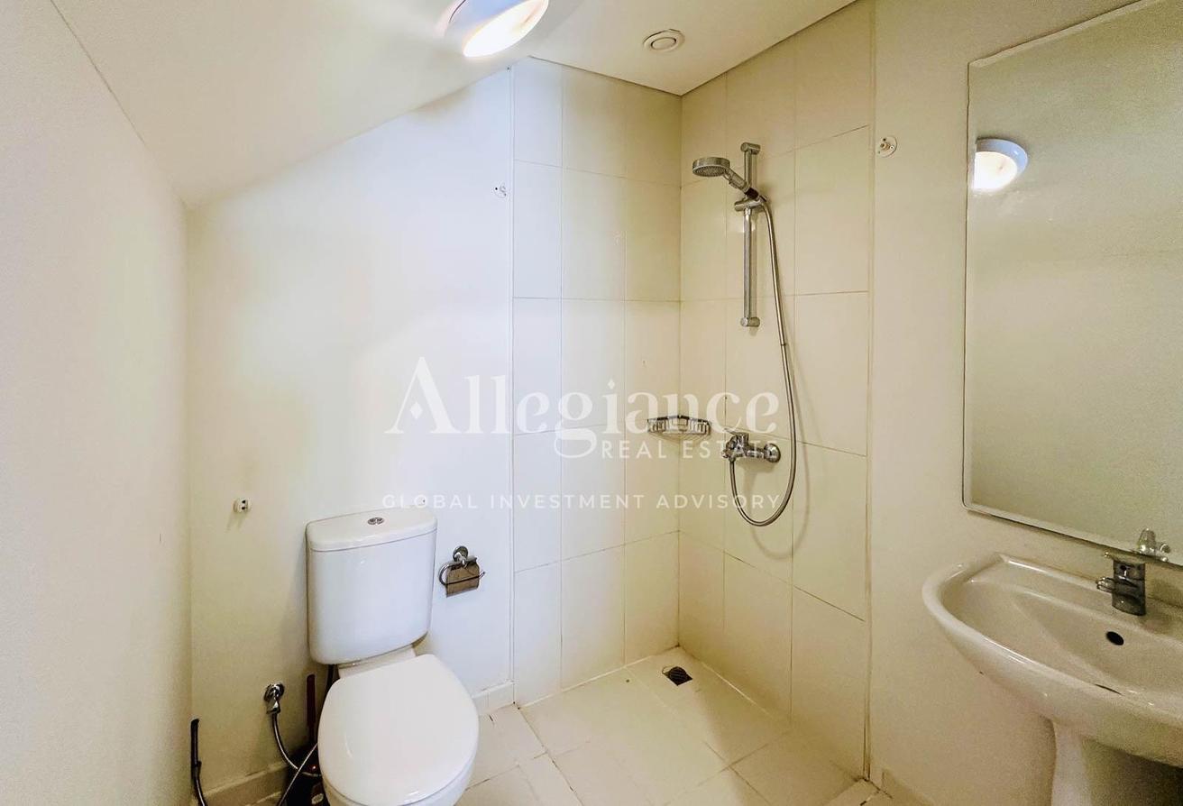 Spacious 3BR + Multipurpose Room | Private Garden photo 16