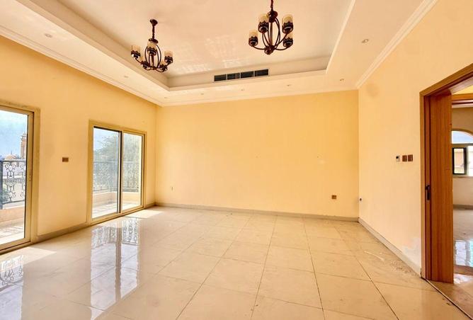 69520121 - Property Image 2