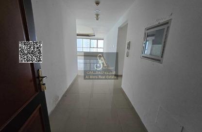Apartment - 2 Bedrooms - 2 Bathrooms for rent in Corniche Tower - Ajman Corniche Road - Ajman