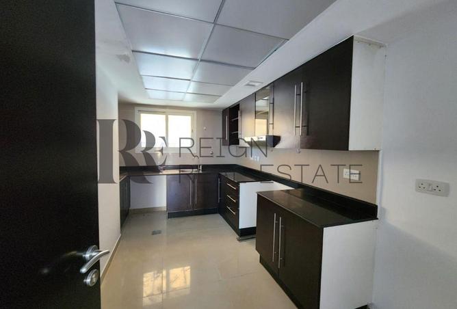 91828004 - Property Image 3