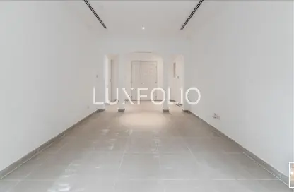 Villa - 4 Bedrooms - 7 Bathrooms for rent in Meadows 2 - Meadows - Dubai