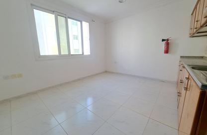 Apartment - Studio - 1 for rent in Fire Station Road - Muwaileh - Sharjah