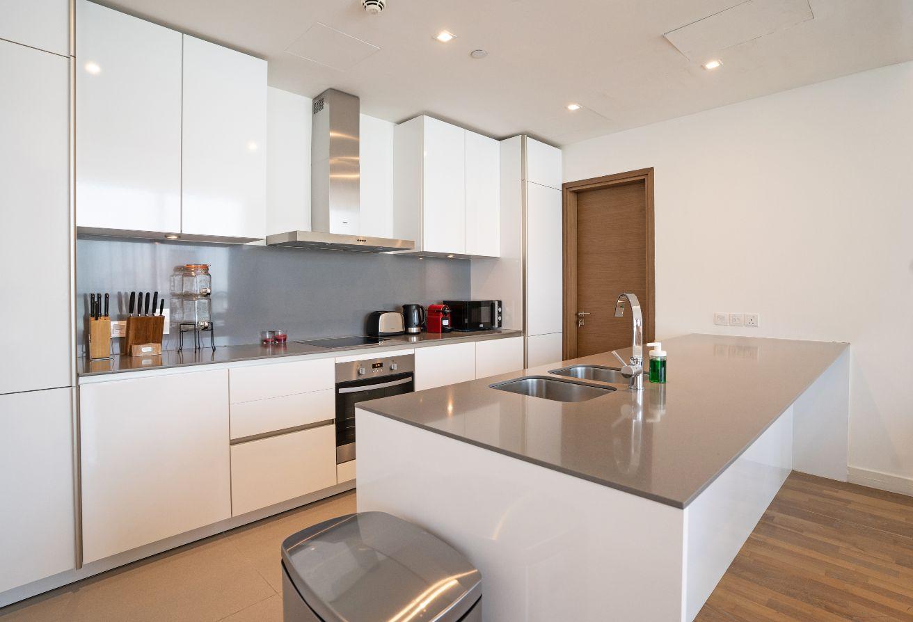 2 BR Fully Furnished Quartz Building 1, City Walk photo 7