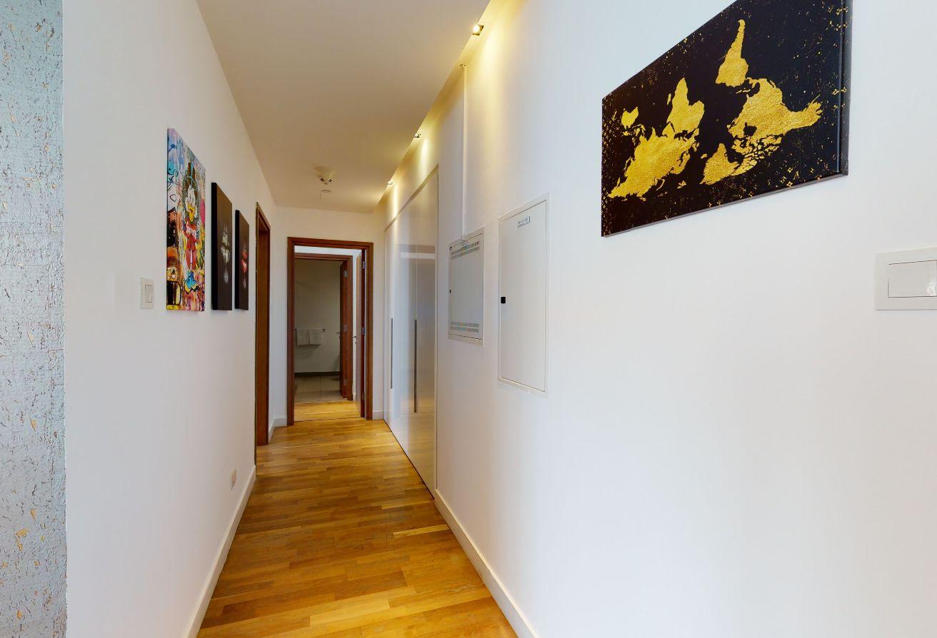 2 BR Fully Furnished Quartz Building 1, City Walk photo 5
