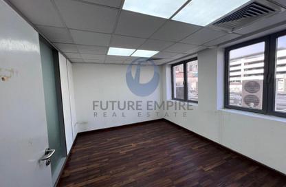 Office Space - Studio - 1 Bathroom for rent in Al Garhoud business center - Al Garhoud - Dubai