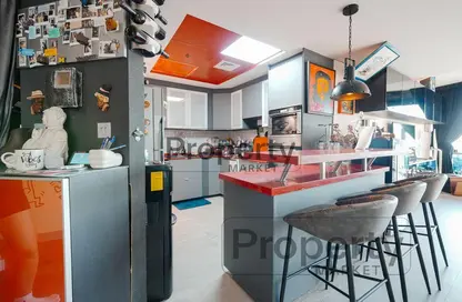 شقة - 2 غرف نوم - 3 حمامات للايجار في سكاي جاردنز - مركز دبي المالي العالمي - دبي