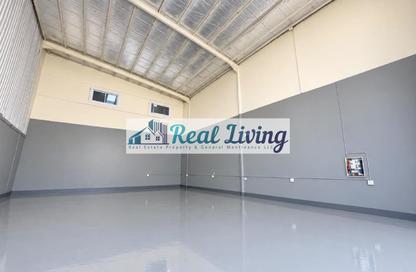 Warehouse - Studio for rent in Mussafah Industrial Area - Mussafah - Abu Dhabi