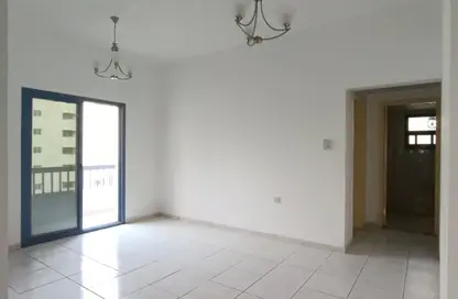 Apartment - 2 Bedrooms - 2 Bathrooms for rent in Qasimia 13 building - Al Nad - Al Qasimia - Sharjah