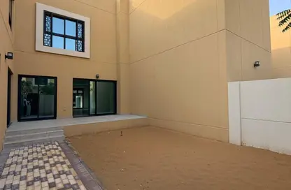 تاون هاوس - 3 غرف نوم - 4 حمامات للايجار في مدينة الشارقة المستدامة - الشارقة