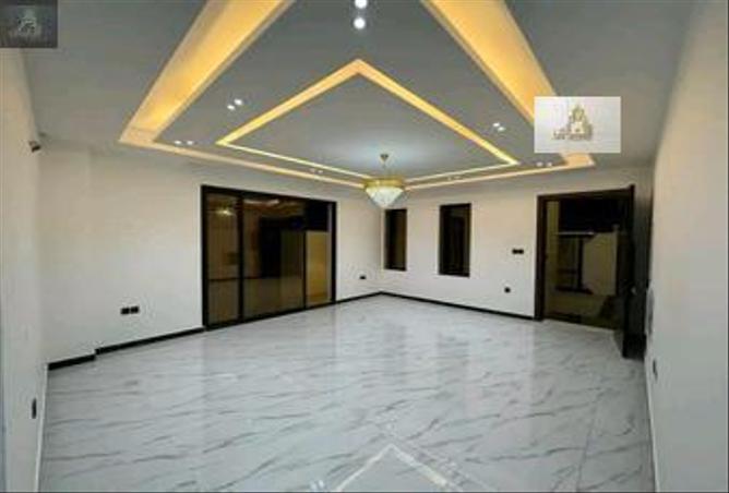 79854417 - Property Image 3