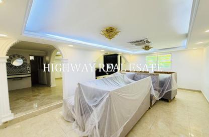 Villa - 7+ - 7 for rent in Al Ramaqiya - Wasit - Sharjah