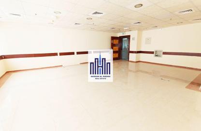 Office Space - Studio - 1 Bathroom for rent in Muwailih Building - Muwaileh - Sharjah