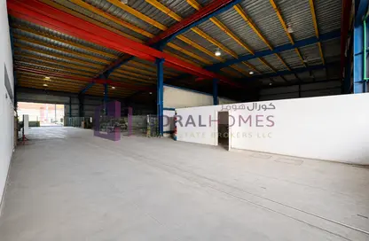 Warehouse - Studio for rent in Dubai Investment Park 1 (DIP 1) - Dubai Investment Park (DIP) - Dubai
