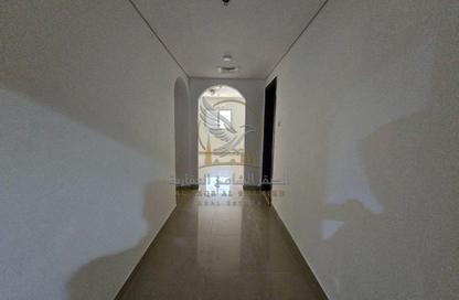 Apartment - 2 - 3 for rent in Al Qulaya'ah - Al Sharq - Sharjah