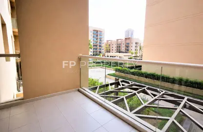 شقة - غرفة نوم - 1 حمام للايجار في الغزلان  2 - الغزلان - جرينز - دبي