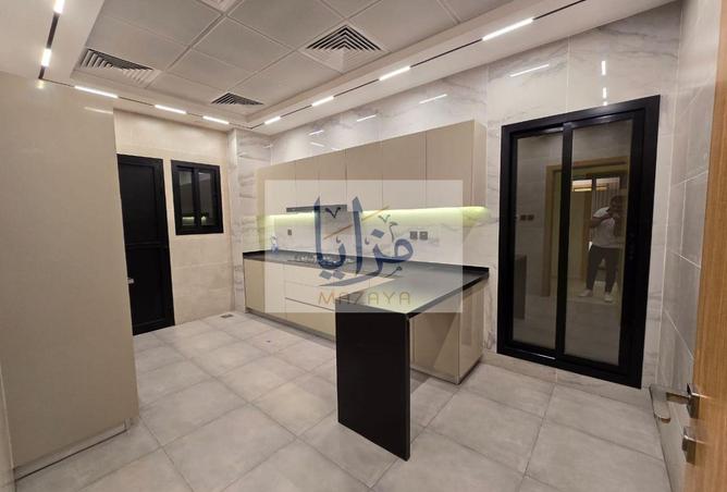 95294059 - Property Image 3