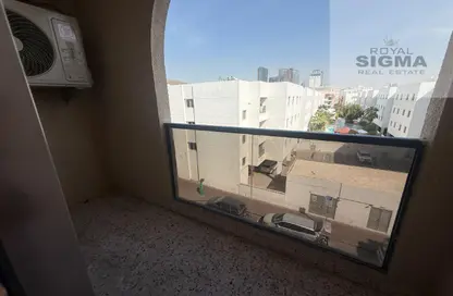 Apartment - 1 Bedroom - 2 Bathrooms for rent in Al Karama Sqaure - Al Karama - Dubai