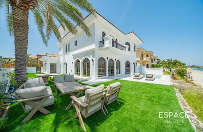 Villa - 4 Bedrooms - 7 Bathrooms for rent in Garden Homes Frond M - Garden Homes - Palm Jumeirah - Dubai