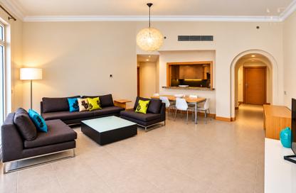 Apartment - 2 - 3 for rent in Al Das - Shoreline Apartments - Palm Jumeirah - Dubai
