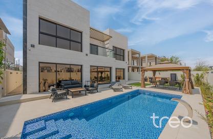 Villa - 4 - 5 for sale in District 6 - Jumeirah Park - Dubai Villa - 4 - 5 for sale in District 6 - Jumeirah Park - Dubai