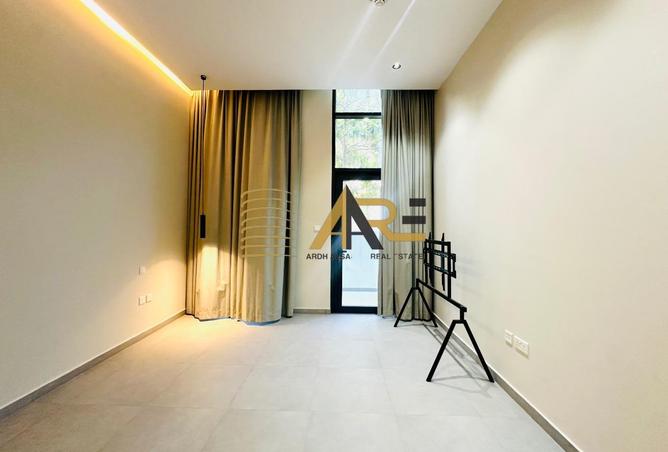 145088831 - Property Image 2