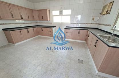 Villa - 3 - 5 for rent in Al Khezamia - Halwan - Sharjah