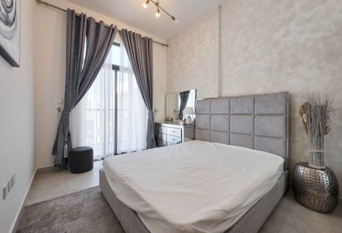 Modern Living | Prime Location | Multiple CHQ |68k gallery image
