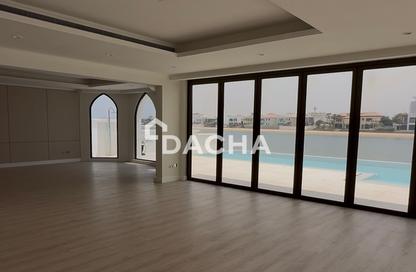 Villa - 5 - 6 for rent in Garden Homes Frond C - Garden Homes - Palm Jumeirah - Dubai