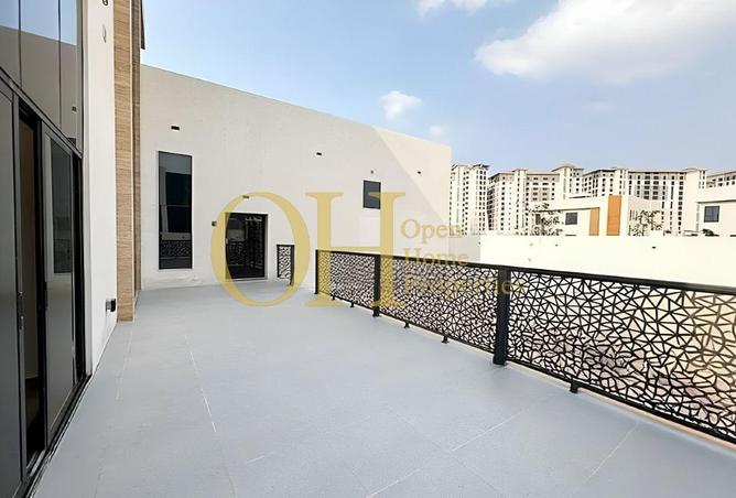 74235405 - Property Image 3