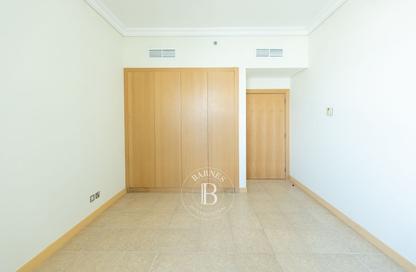 Apartment - 2 - 3 for rent in Al Sultana - Shoreline Apartments - Palm Jumeirah - Dubai