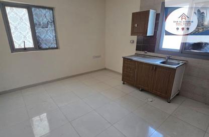 Apartment - Studio - 1 Bathroom for rent in Al Qulaya'ah - Al Sharq - Sharjah Apartment - Studio - 1 Bathroom for rent in Al Qulaya'ah - Al Sharq - Sharjah
