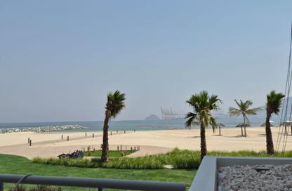 Apartment - 3 Bedrooms - 4 Bathrooms for sale in Khor Fakkan - Sharjah