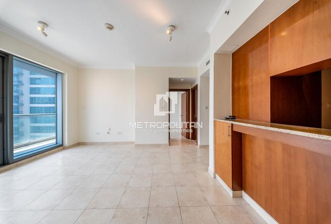 High Floor Vista | Lake View | Best Price photo 2