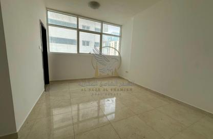 Apartment - 2 - 3 for rent in Al Majaz 2 - Al Majaz - Sharjah