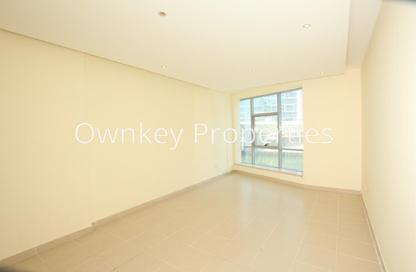 Apartment - Studio - 1 for rent in Marina First Tower - Dubai Marina - Dubai
