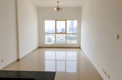 Apartment - 2 - 2 for rent in Dana Tower - District 12 - Jumeirah Village Circle - Dubai