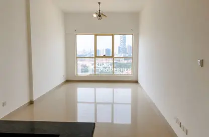 Apartment - 2 Bedrooms - 2 Bathrooms for rent in Dana Tower - District 12 - Jumeirah Village Circle - Dubai