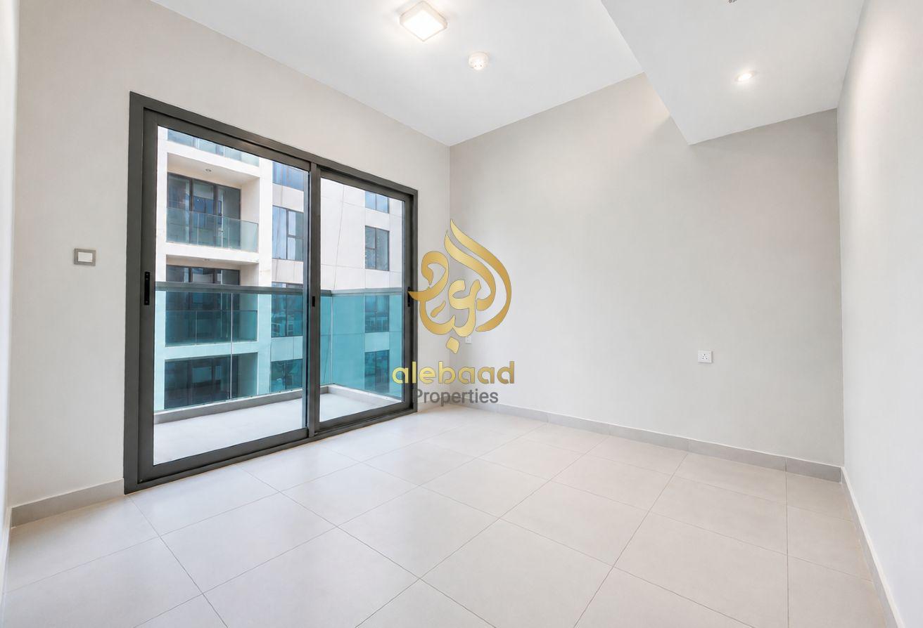 Book Now | Luxury Apartment photo 5