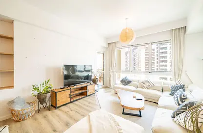 Apartment - 2 Bedrooms - 2 Bathrooms for rent in Marina Residences 6 - Marina Residences - Palm Jumeirah - Dubai