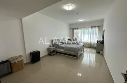 شقة - غرفة نوم - 2 حمامات للإيجار في الممزر - الممزر - الشارقة - الشارقة