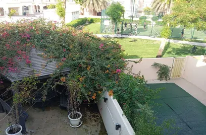 Villa - 2 Bedrooms - 3 Bathrooms for rent in Springs 11 - The Springs - Dubai