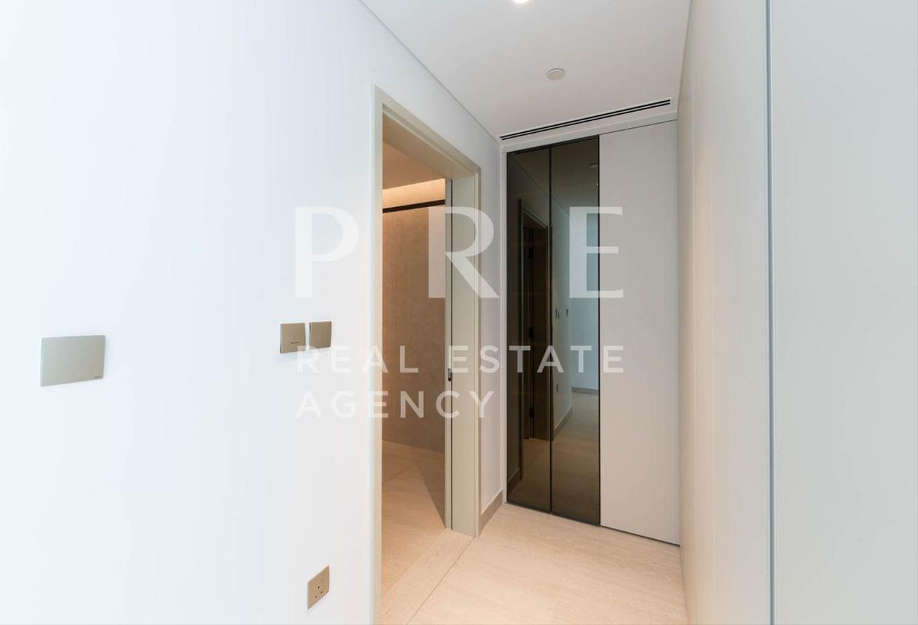 Stunning 2 bed + Maids | Corner Layout | Serenia photo 12