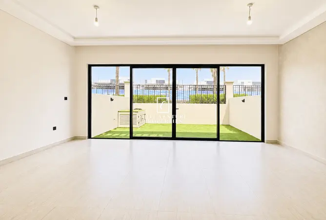 160110342 - Property Image 2